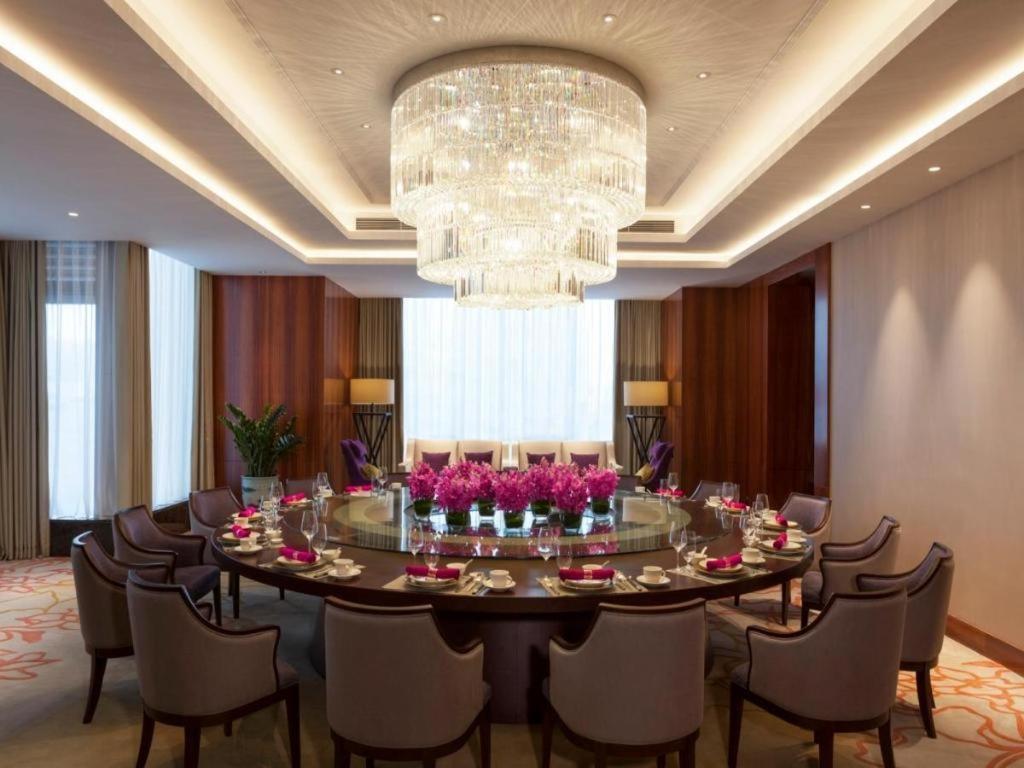 Ming Du Lakeside Hotel Nanning Exterior foto